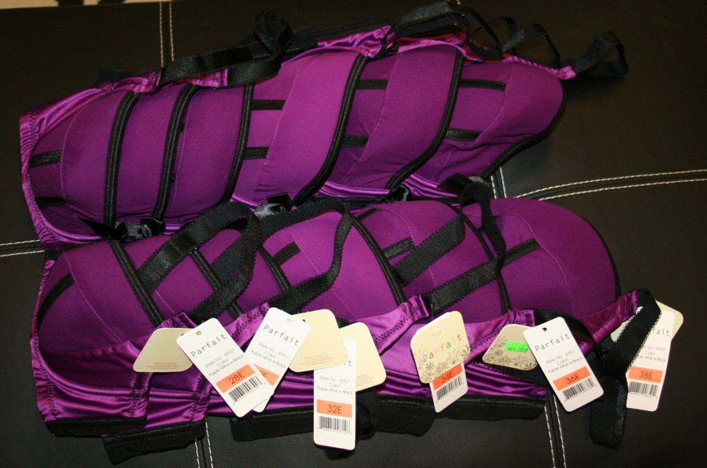 Image of bras in the same cup size but different band sizes