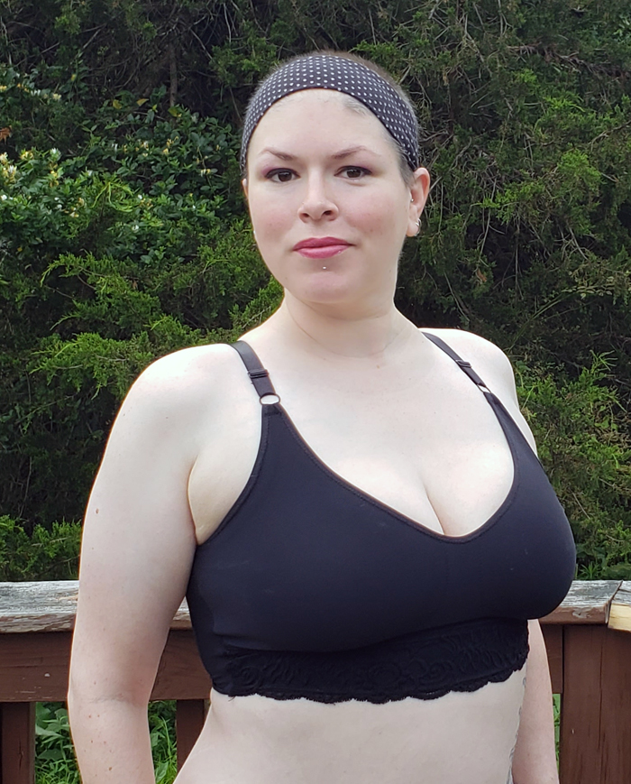 partial front and side profile of comfeez on the body