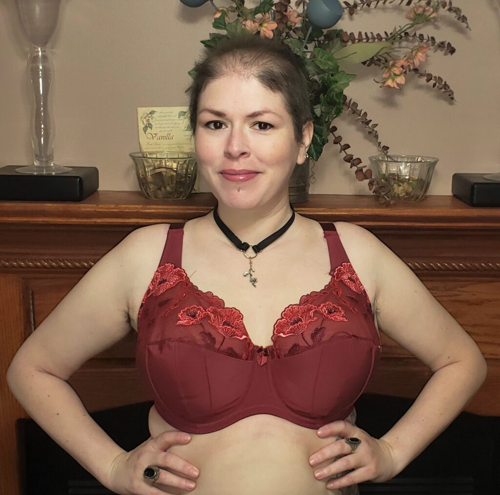 Image of Elila 2021 Glamour bra on the body, front facing