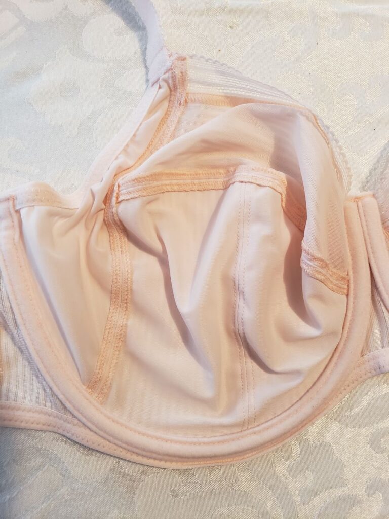 Close up of interior cup details of Fantasie Fusion