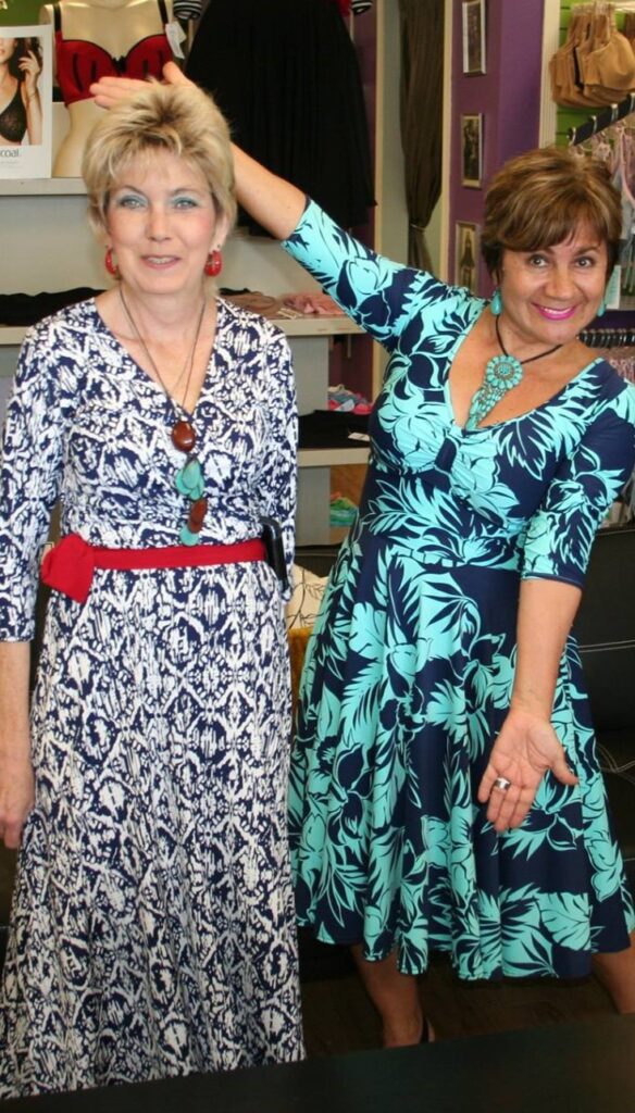 Image of Debbie and Patricia of Mirror Mirror Moda smiling together